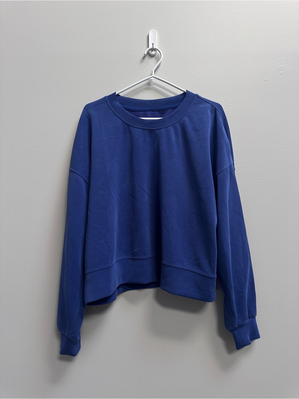 Lululemon Softstreme Perfectly Oversized Cropped Crew - Picture 3 of 6